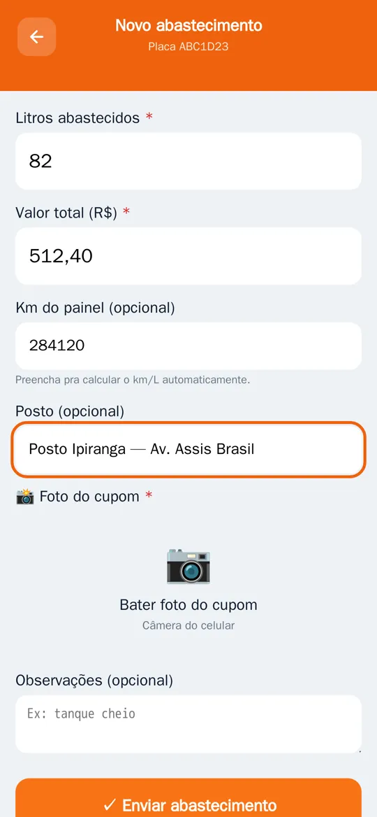 Registro de abastecimento no celular: litros, valor, quilometragem, posto e campo para a foto do cupom